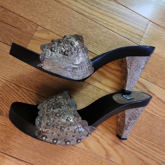 STUART WEITZMAN PLATFORM OPEN TOES MULES - Picture 3 of 9